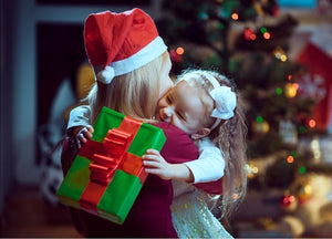 4 Christmas Gift Ideas to Delight the Parents in Your Life